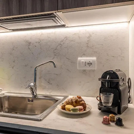 Апартаменты Navigli Charme Urbano Tra Design E Quiete *